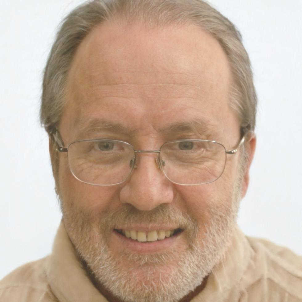 Portrait de Julien Moreau, expert en analyse financière